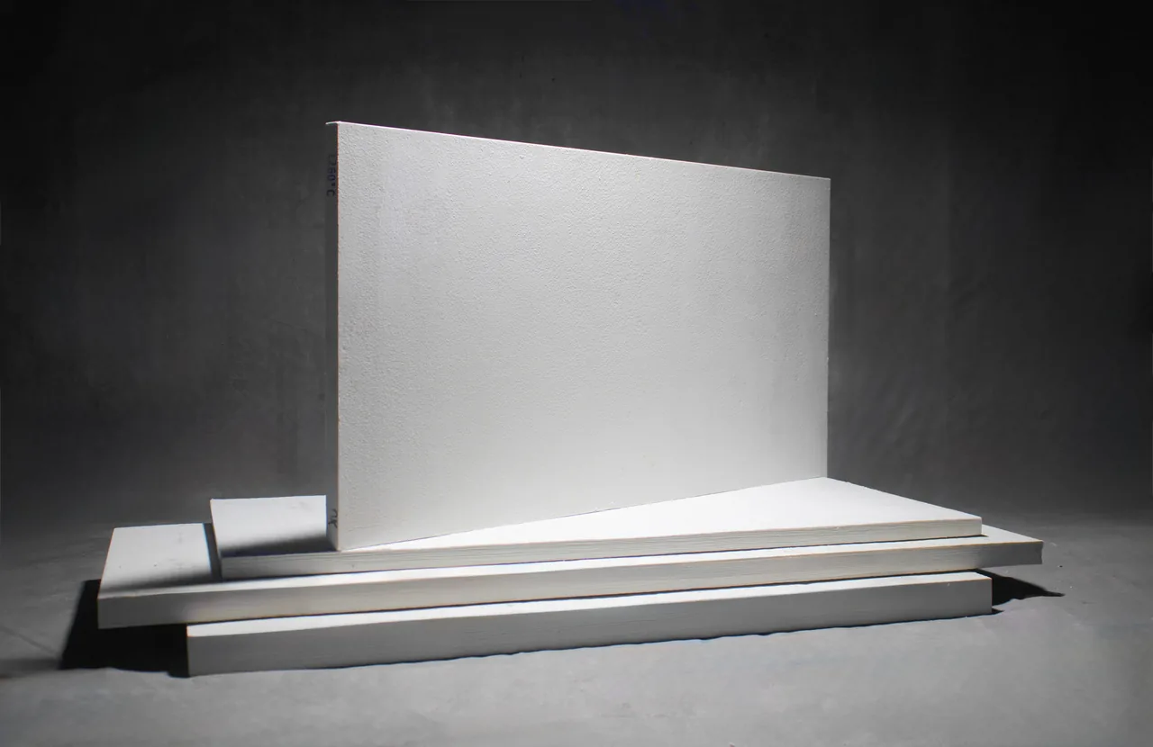 White rigid ceramic fiber insulation boards